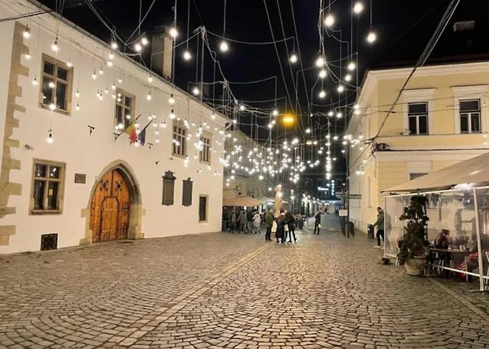 Cozy House Decebal Hotel